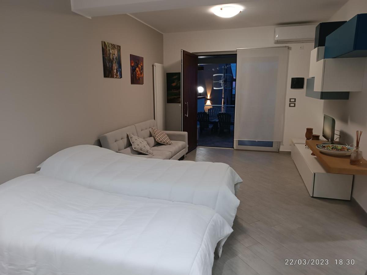 Tra Cielo E Mare Apartamento Capo dʼOrlando Exterior foto